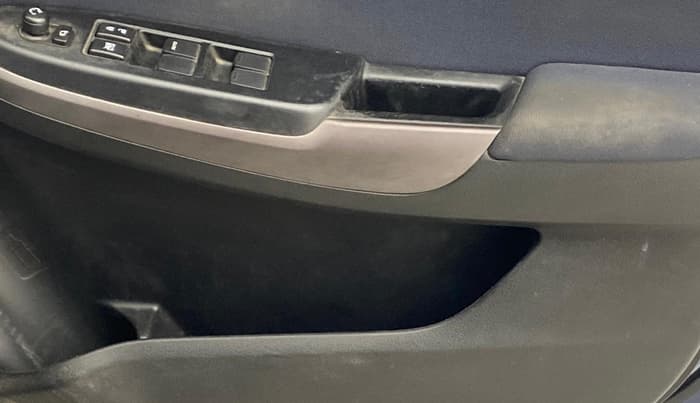2021 Maruti Baleno ZETA PETROL 1.2, Petrol, Manual, 72,516 km, Driver Side Door Panels Control
