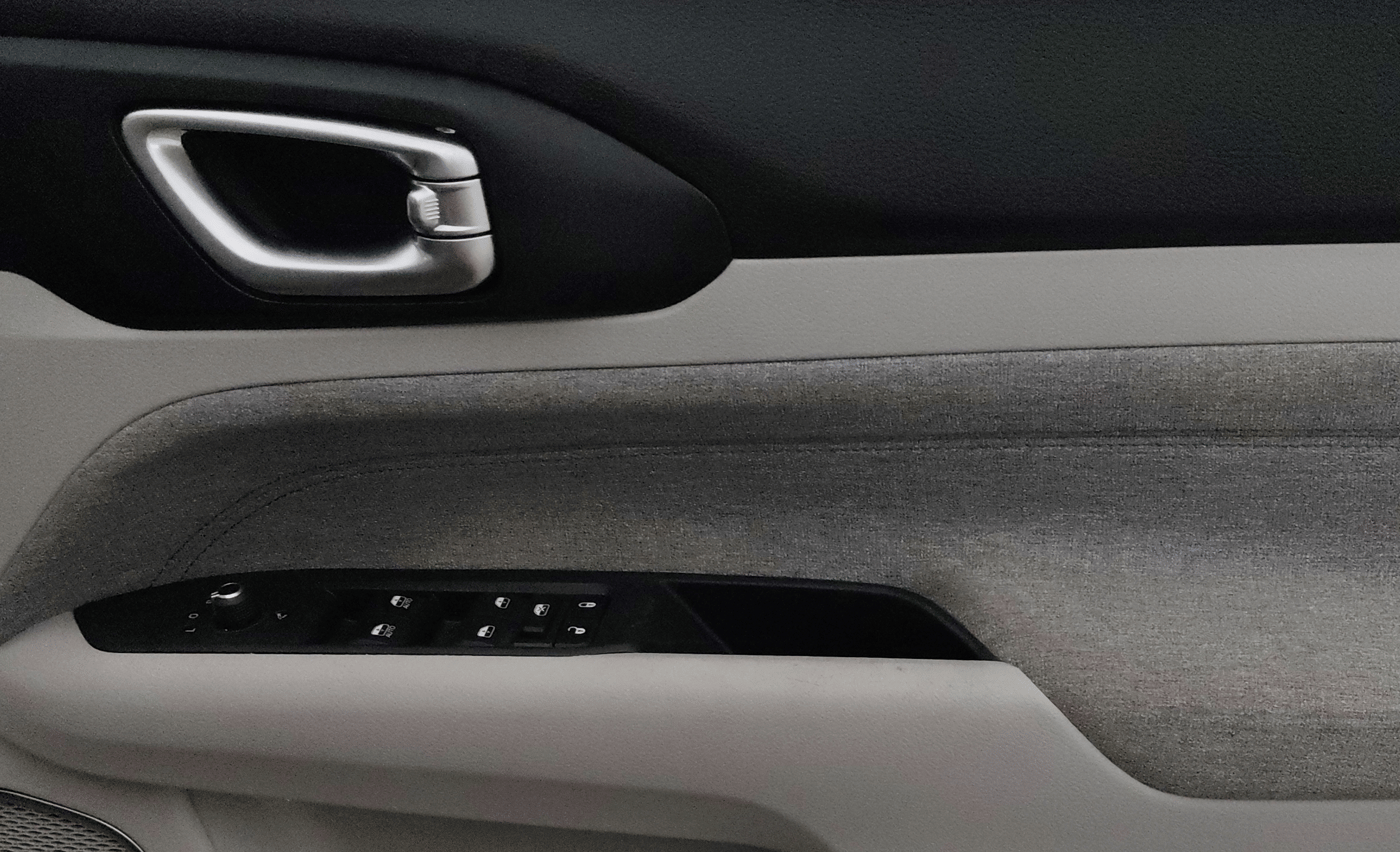 2021 Jeep Compass LONGITUDE (O) 2.0 DIESEL, Diesel, Manual, 36,443 km, Driver Side Door Panels Control
