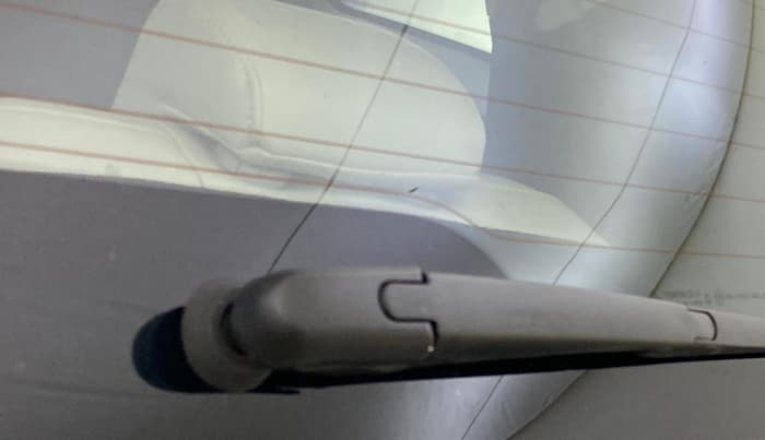 2023 Mahindra XUV700 AX 7 LUXURY P AT 7 STR, Petrol, Automatic, 24,791 km, Rear Wiper