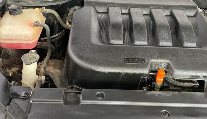 2023 Mahindra XUV700 AX 7 LUXURY P AT 7 STR, Petrol, Automatic, 24,791 km, Engine View - Right