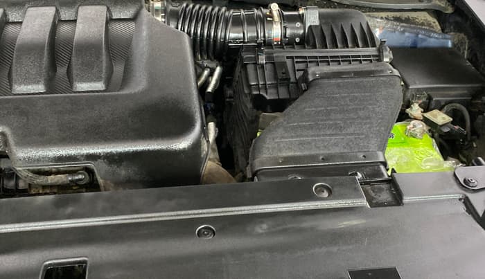2023 Mahindra XUV700 AX 7 LUXURY P AT 7 STR, Petrol, Automatic, 24,791 km, Engine View - Left