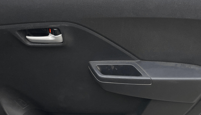 2022 Maruti Alto K10 VXI PLUS, Petrol, Manual, 37,164 km, Driver Side Door Panels Control