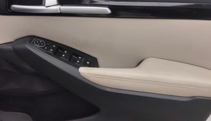 2019 KIA SELTOS HTX IVT 1.5 PETROL, Petrol, Automatic, 75,781 km, Driver Side Door Panels Control