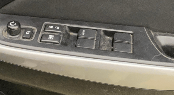 2018 Maruti Swift ZXI AMT, Petrol, Automatic, 37,103 km, Driver Side Door Panels Control