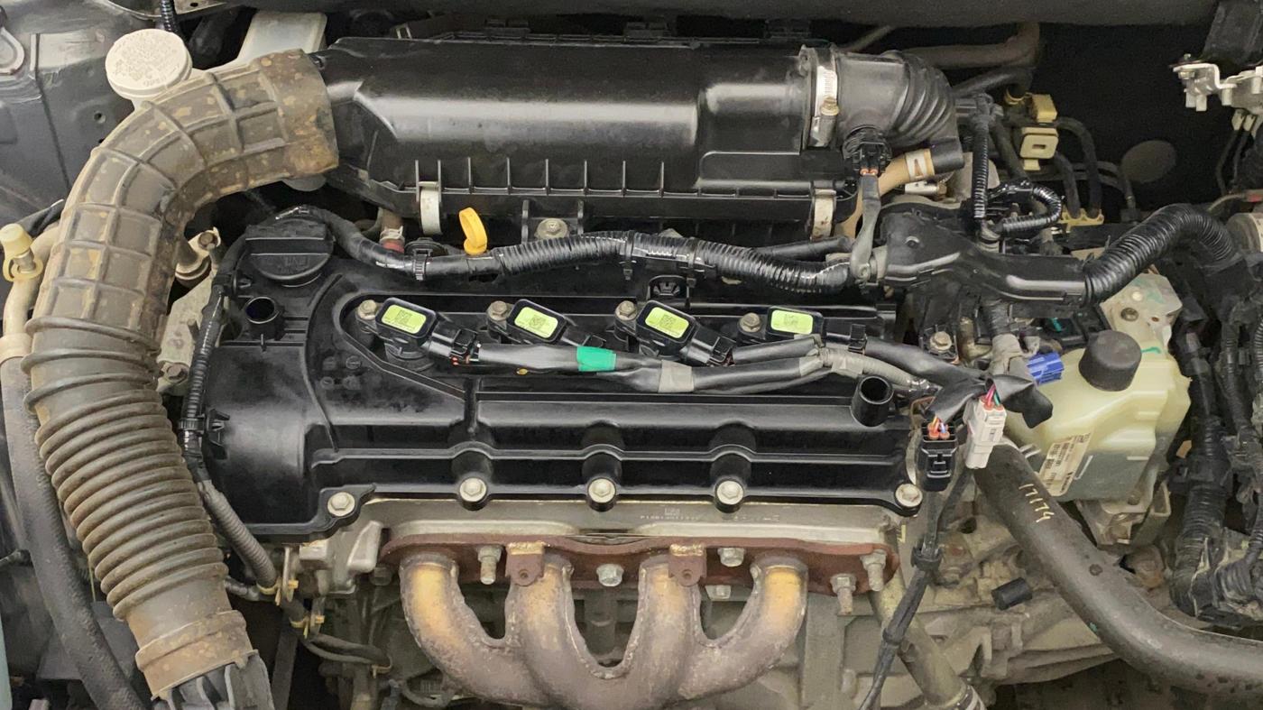 2018 Maruti Swift ZXI AMT, Petrol, Automatic, 37,103 km, Engine View - Right