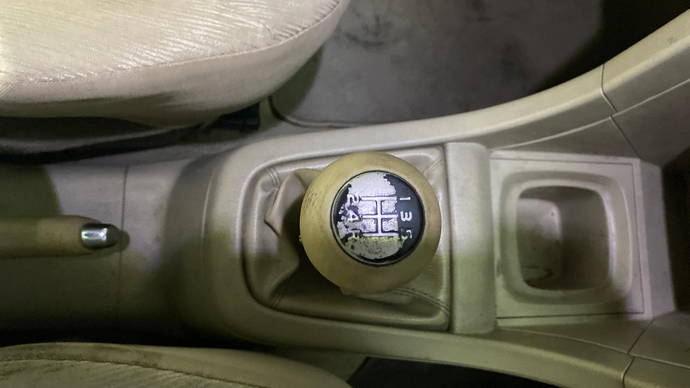 2014 Maruti Ertiga VXI, Petrol, Manual, 85,759 km, Gear Lever