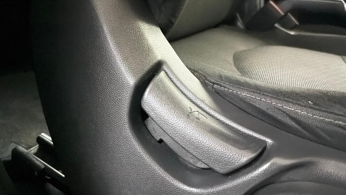 2017 Hyundai Creta SX PLUS AT 1.6 PETROL, Petrol, Automatic, 57,638 km, Driver Side Adjustment Panel