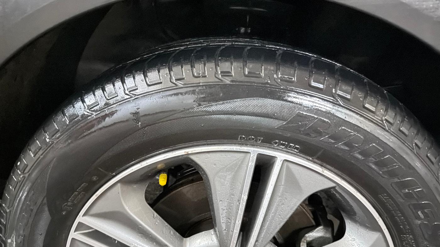 2017 Hyundai Creta SX PLUS AT 1.6 PETROL, Petrol, Automatic, 57,638 km, Right Front Tyre Tread