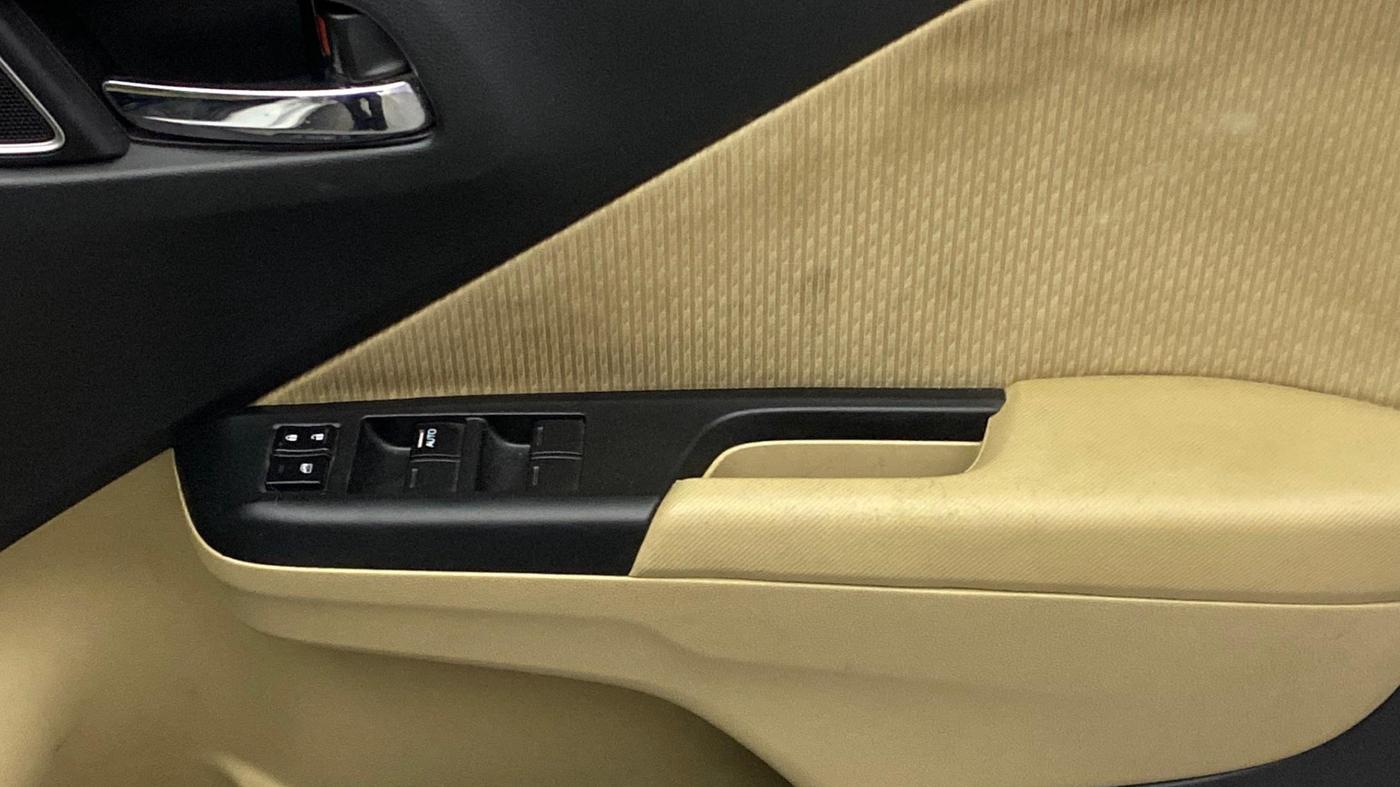 2019 Honda City 1.5L I-VTEC V MT, Petrol, Manual, 52,774 km, Driver Side Door Panels Control