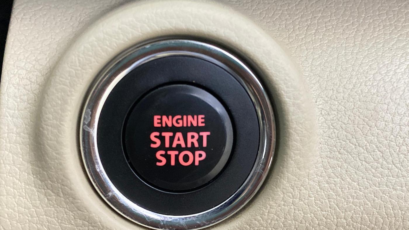 2022 Maruti Ertiga ZXI+ AT SHVS, Petrol, Automatic, 30,642 km, Keyless Start/ Stop Button