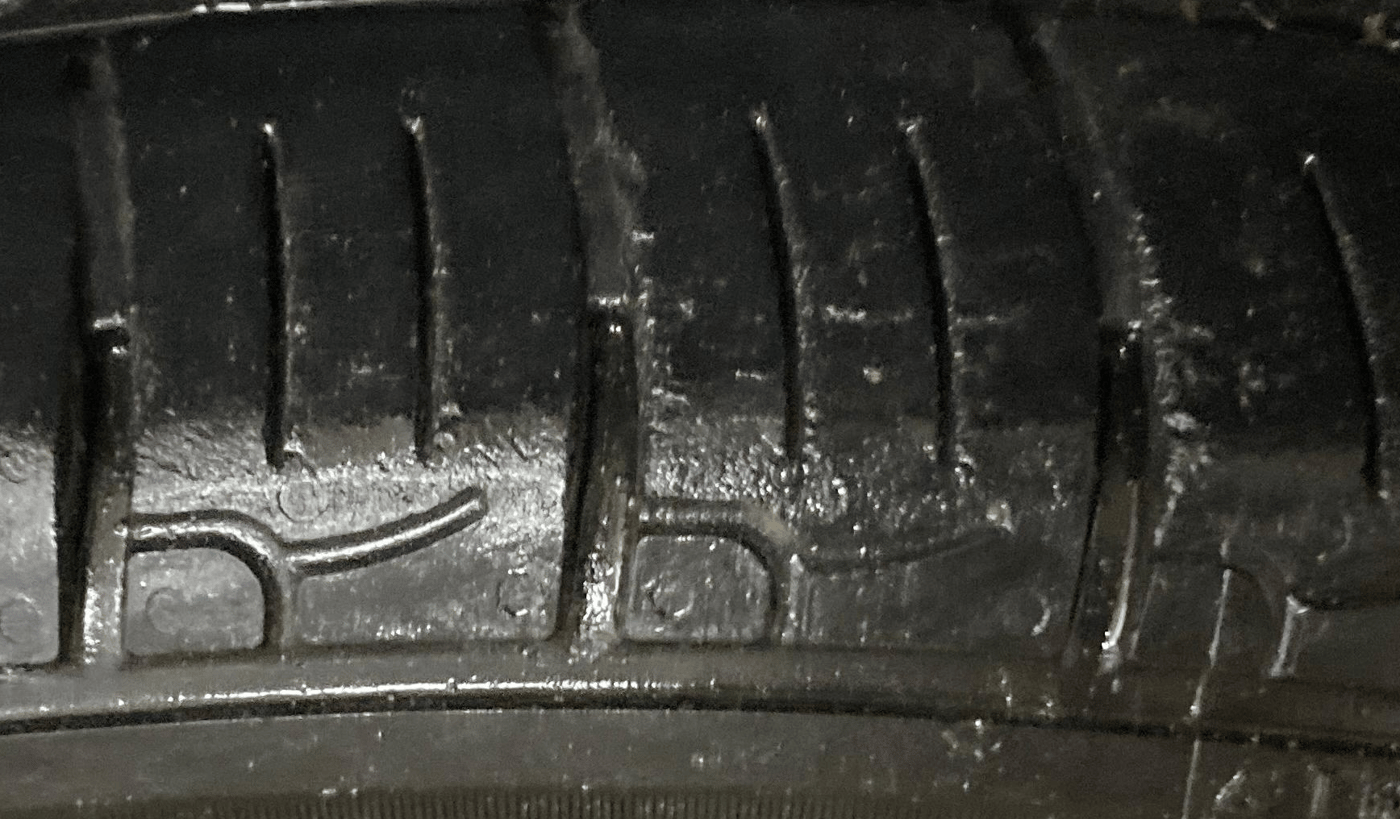 2015 Maruti Wagon R 1.0 LXI CNG, CNG, Manual, 1,22,030 km, Right Rear Tyre Tread