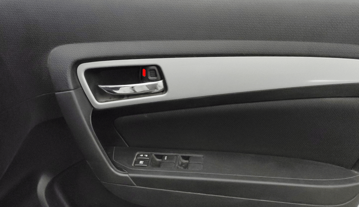 2021 Maruti Vitara Brezza ZXI PLUS AT SHVS, Petrol, Automatic, 50,190 km, Driver Side Door Panels Control