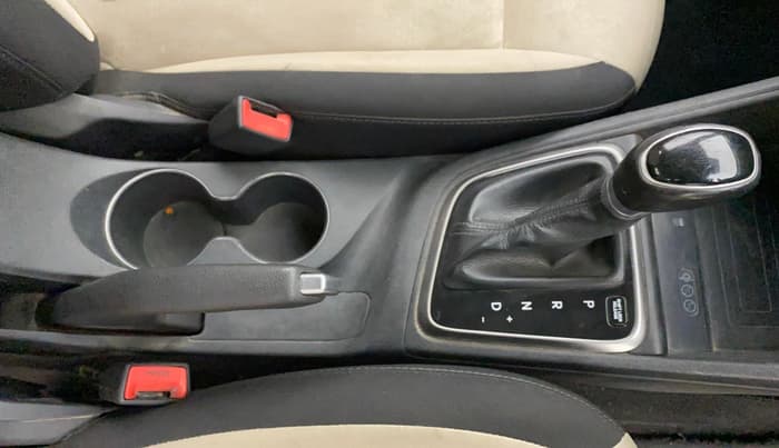 2019 Hyundai Verna 1.6 VTVT SX + AT, Petrol, Automatic, 83,868 km, Gear Lever
