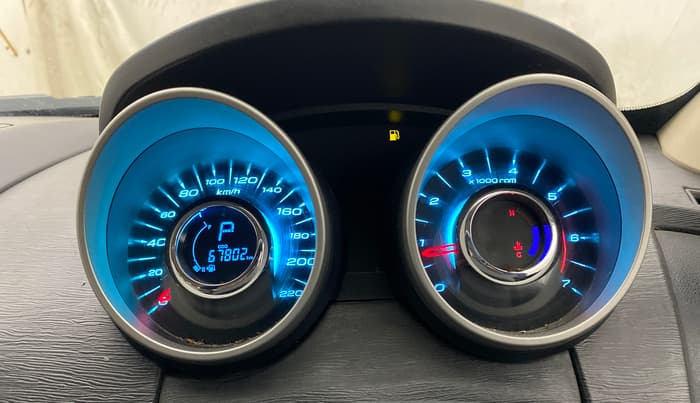 2016 Mahindra XUV500 W10 AT, Diesel, Automatic, 67,801 km, Odometer Image