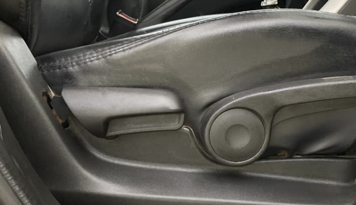 2015 Maruti S Cross ZETA 1.6, Diesel, Manual, 93,029 km, Driver Side Adjustment Panel