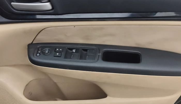 2018 Honda Amaze 1.2L I-VTEC V CVT, Petrol, Automatic, 67,467 km, Driver Side Door Panels Control