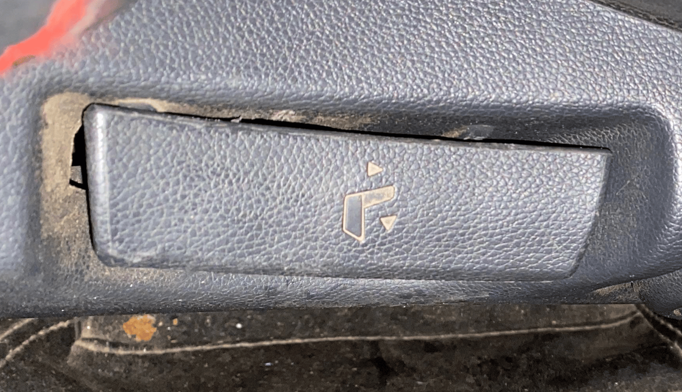2019 Hyundai i20 Active 1.2 SX, Petrol, Manual, 41,528 km, Driver Side Adjustment Panel