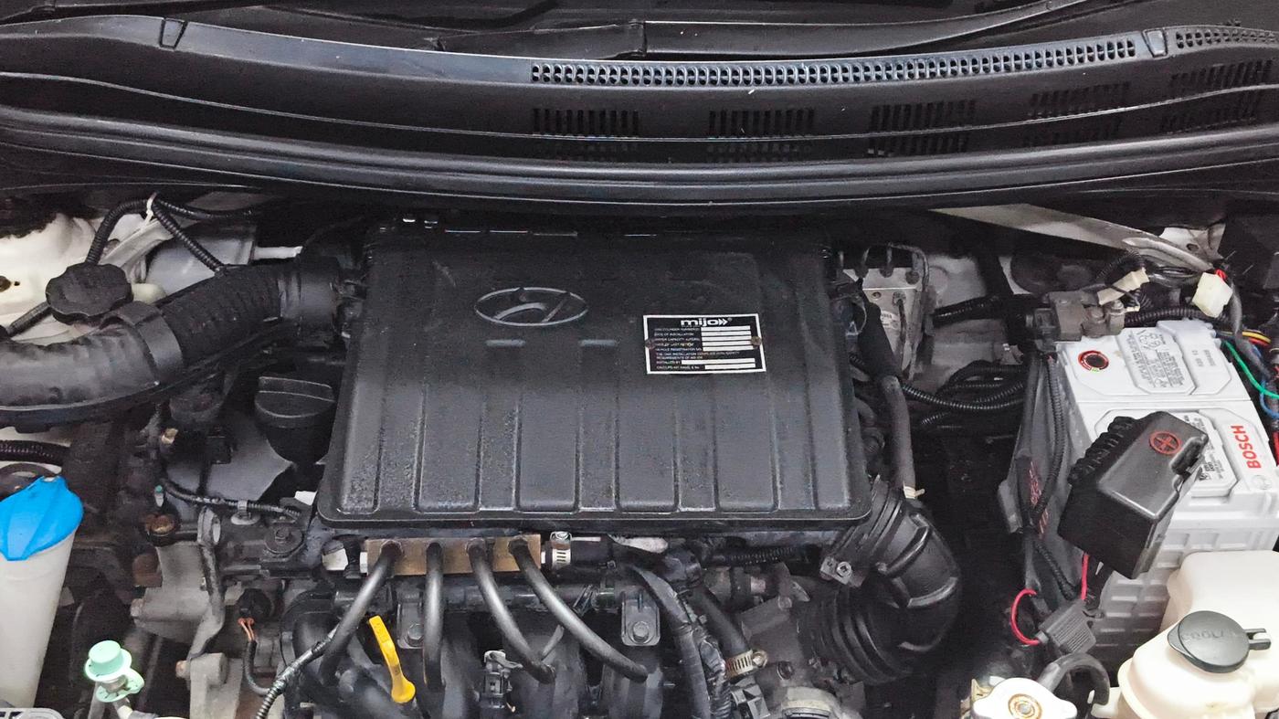 2017 Hyundai Xcent SX 1.2, CNG, Manual, 98,544 km, Engine View