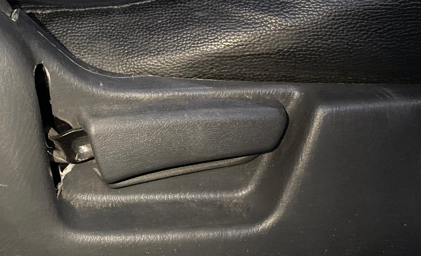 2018 Maruti Alto K10 VXI, Petrol, Manual, 27,202 km, Driver Side Adjustment Panel