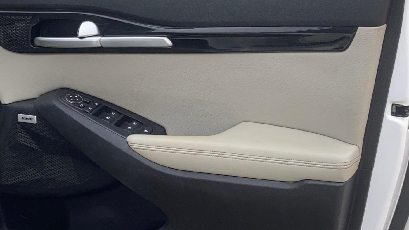 2020 KIA SELTOS HTX PLUS 1.5 DIESEL, Diesel, Manual, 73,490 km, Driver Side Door Panels Control