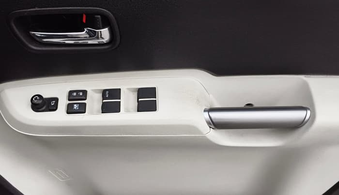 2023 Maruti IGNIS ZETA 1.2, Petrol, Manual, 44,034 km, Driver Side Door Panels Control