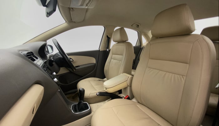 2011 Volkswagen Vento HIGHLINE PETROL, Petrol, Manual, 84,092 km, Right Side Front Door Cabin