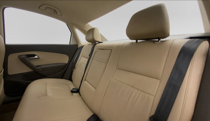 2011 Volkswagen Vento HIGHLINE PETROL, Petrol, Manual, 84,092 km, Right Side Rear Door Cabin