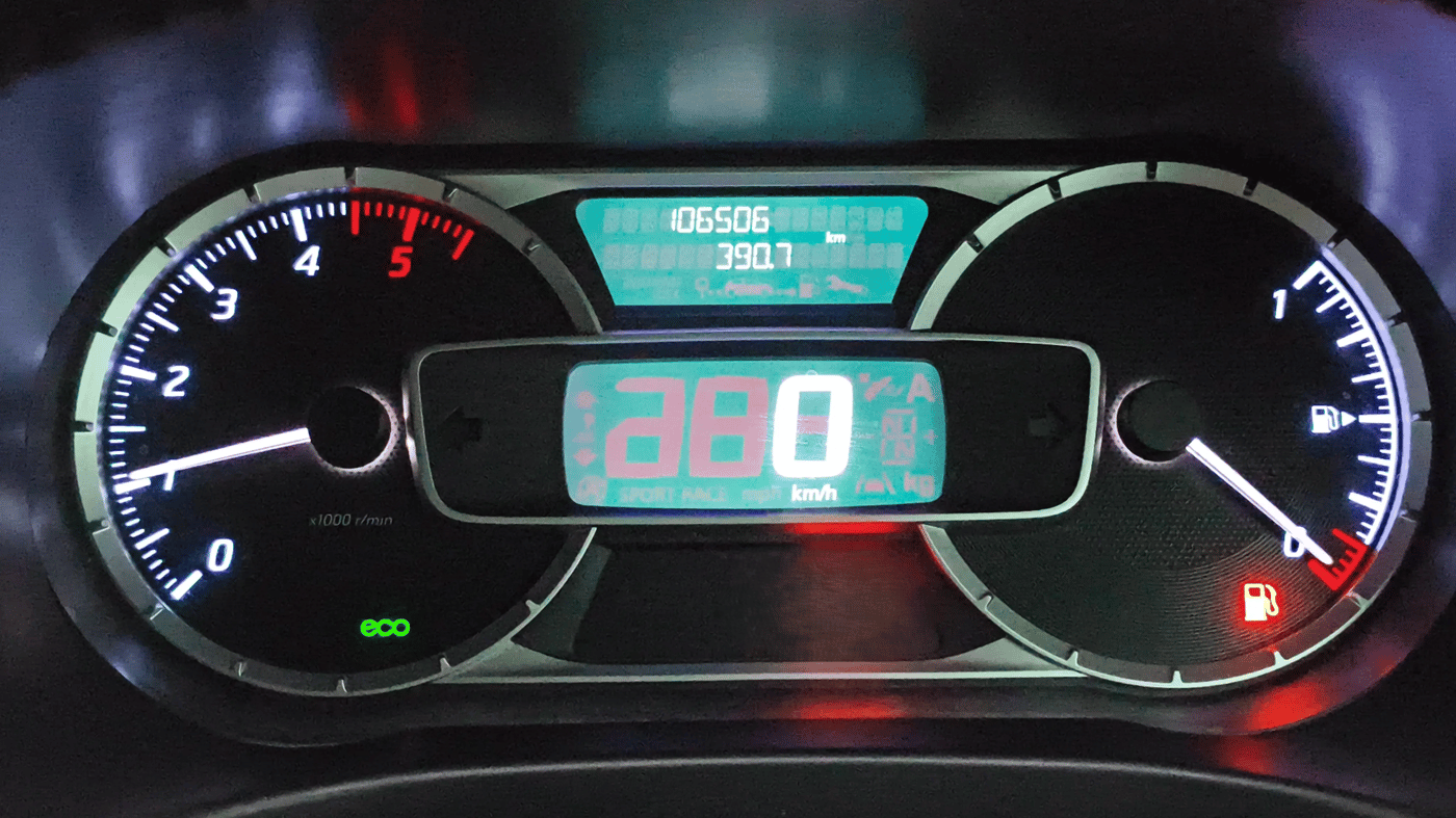 2019 Nissan Kicks XV PREMIUM O DUAL TONE DIESEL, Diesel, Manual, 1,06,457 km, Odometer Image