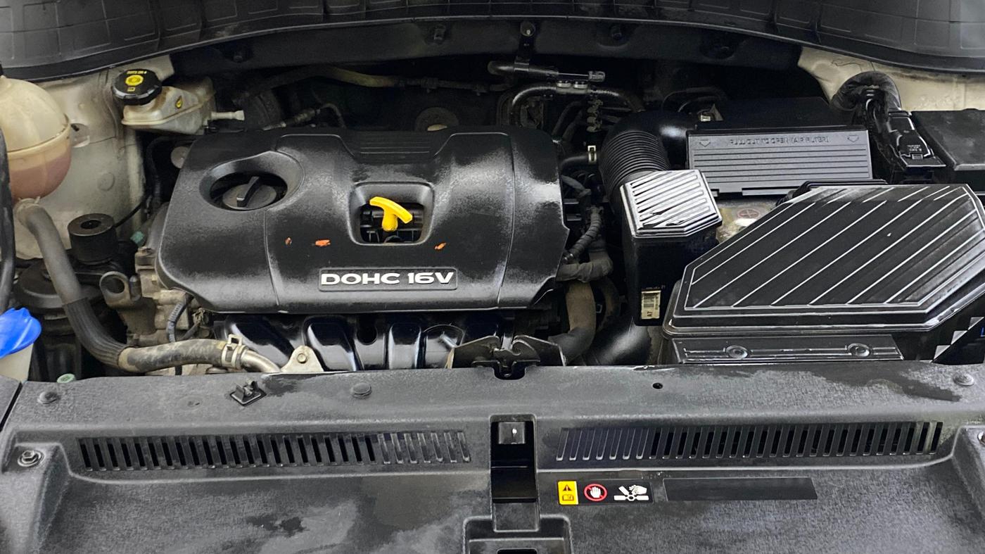 2018 Hyundai Tucson GLS 2WD AT PETROL, Petrol, Automatic, 37,821 km, Engine View