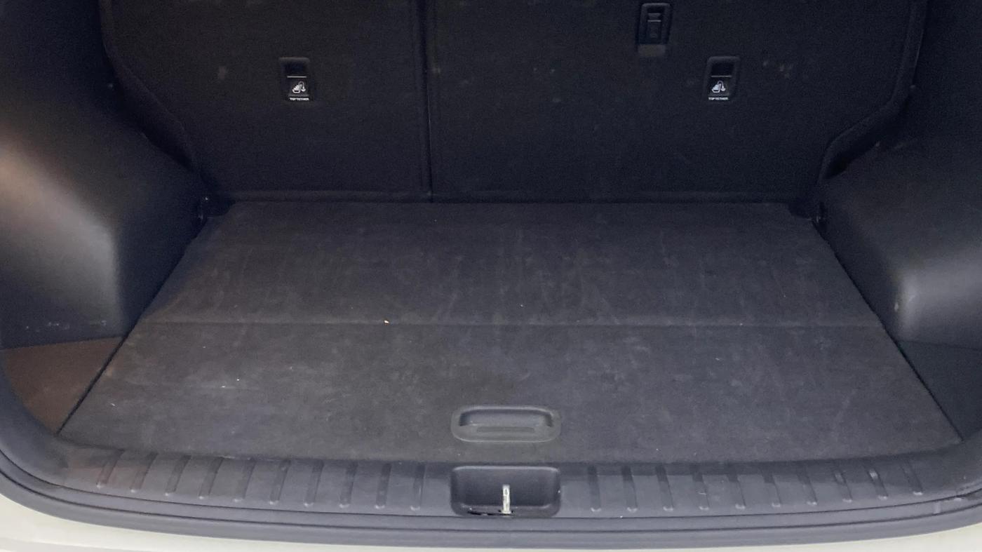 2018 Hyundai Tucson GLS 2WD AT PETROL, Petrol, Automatic, 37,821 km, Boot Inside