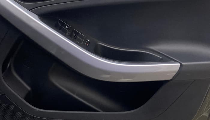 2021 Tata NEXON XMA PETROL, Petrol, Automatic, 18,027 km, Driver Side Door Panels Control