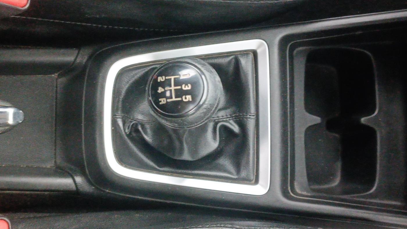 2018 Maruti Swift ZXI PLUS, Petrol, Manual, 58,592 km, Gear Lever