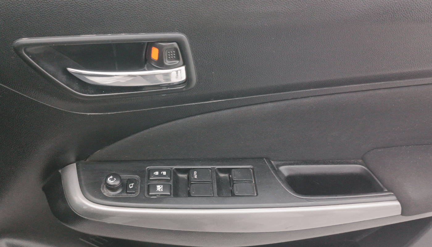 2018 Maruti Swift ZXI PLUS, Petrol, Manual, 58,592 km, Driver Side Door Panels Control