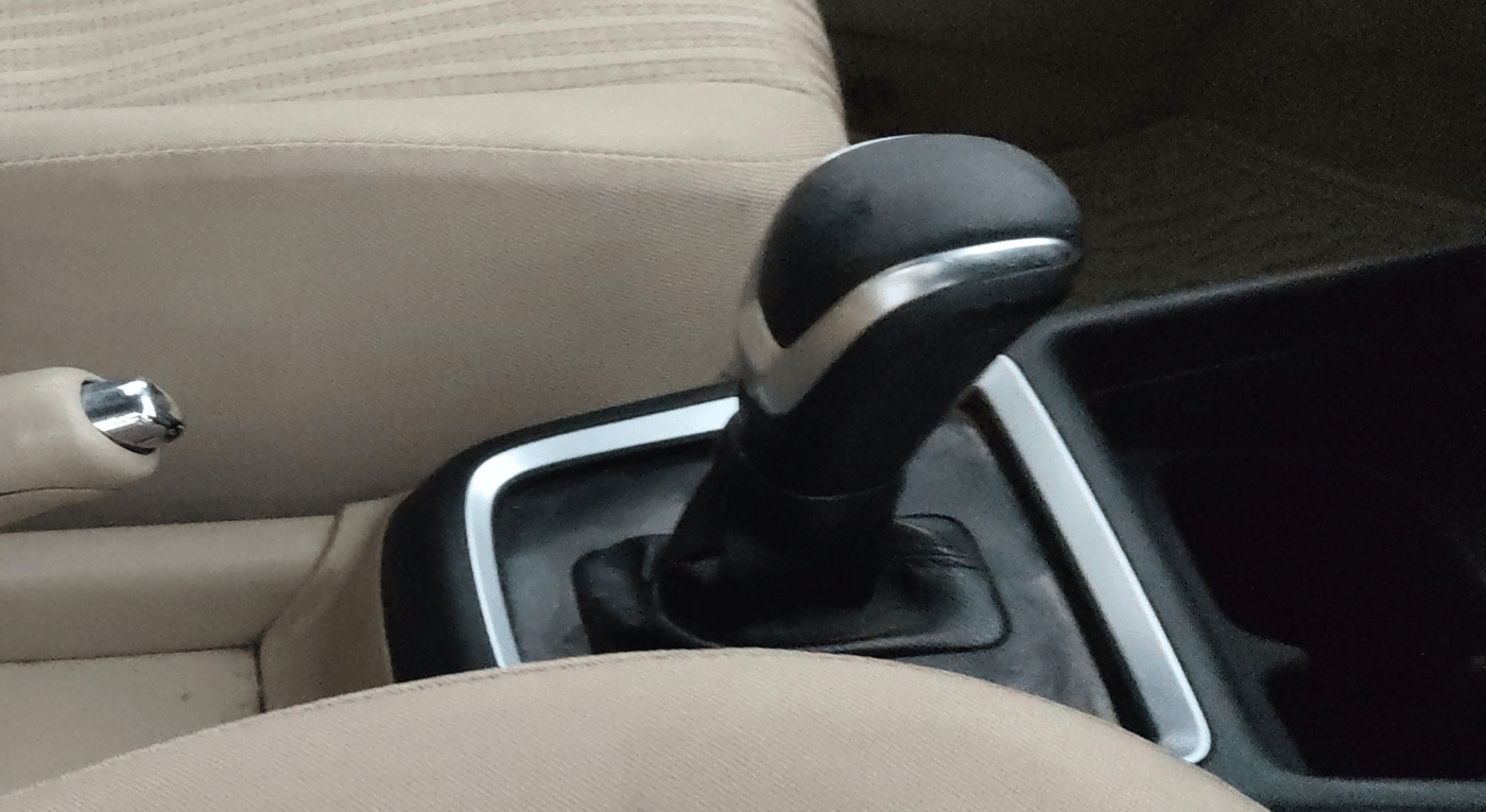 2017 Maruti Dzire ZXI PLUS AMT, Petrol, Automatic, 82,215 km, Gear Lever