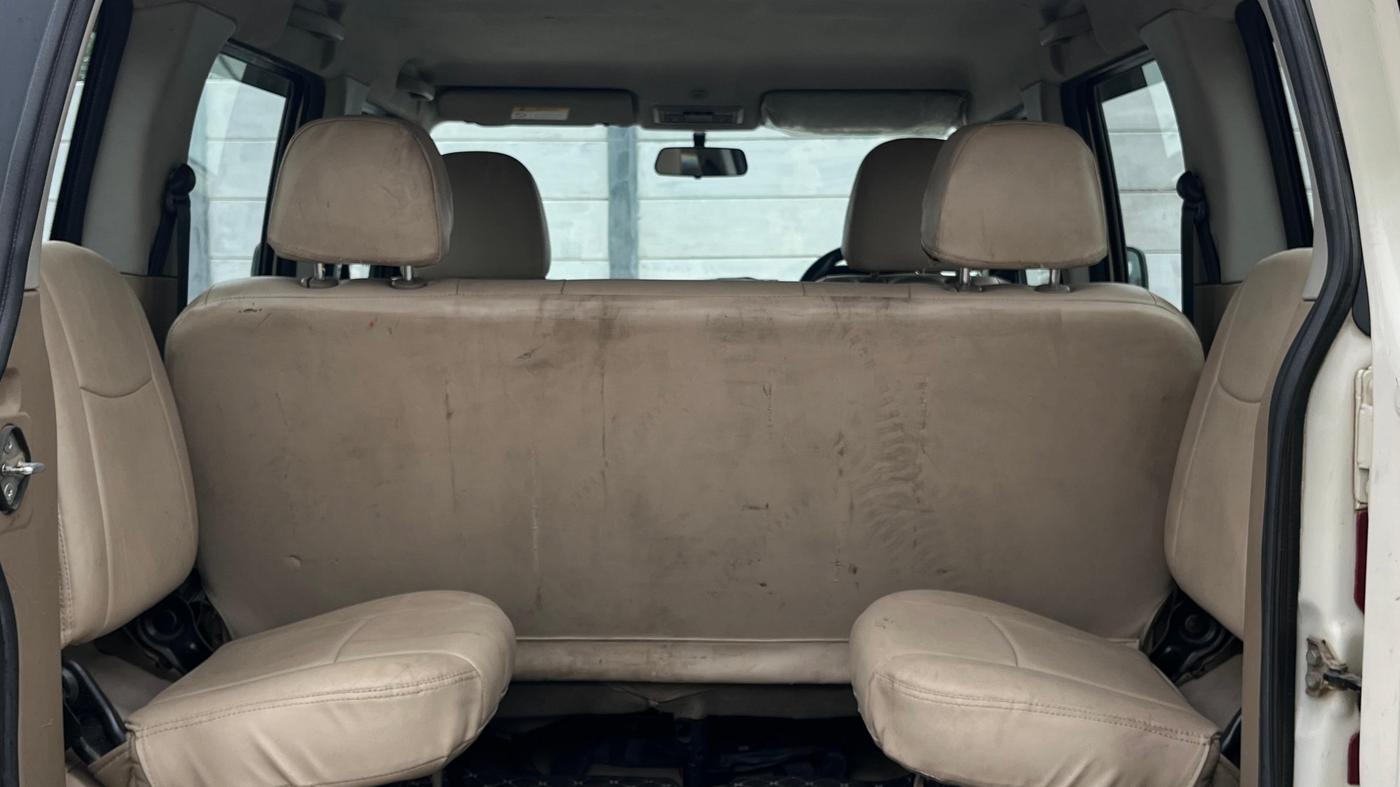 2018 Mahindra TUV300 T8, Diesel, Manual, 85,397 km, Boot Inside