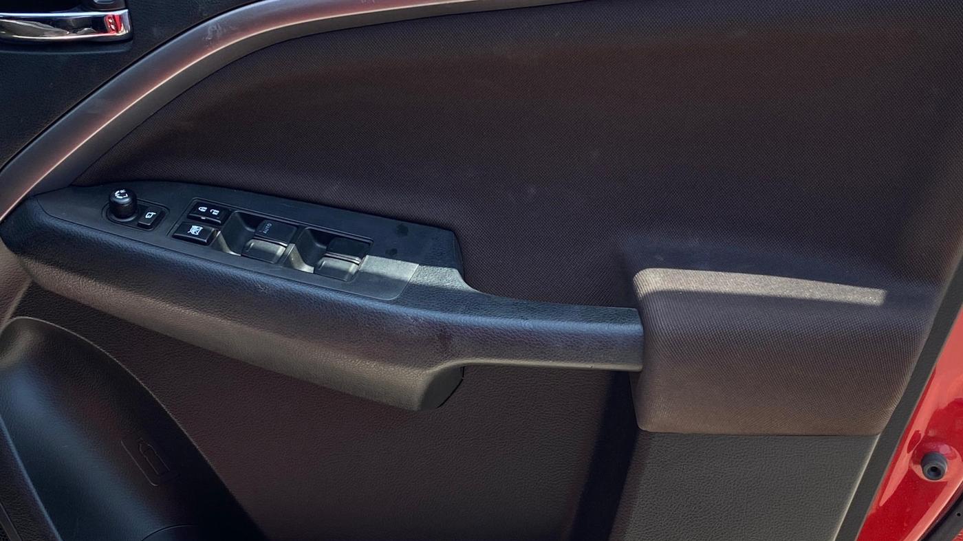 2024 Maruti BREZZA ZXI  AT SMART HYBRID DUAL TONE, Petrol, Automatic, 12,769 km, Driver Side Door Panels Control