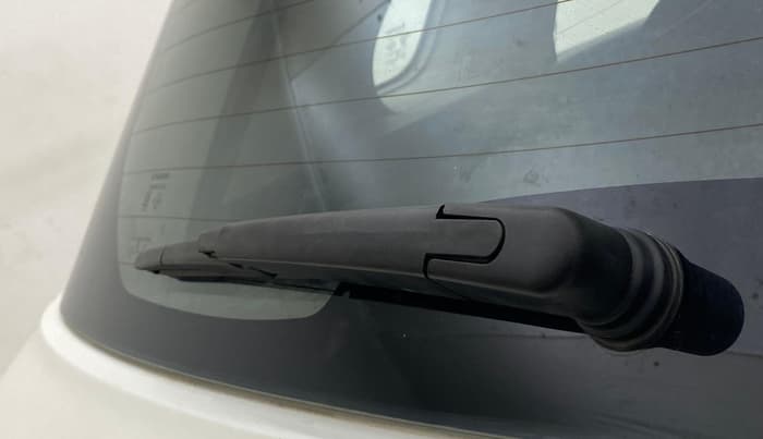 2016 Maruti Vitara Brezza ZDI PLUS, Diesel, Manual, 1,35,208 km, Rear Wiper