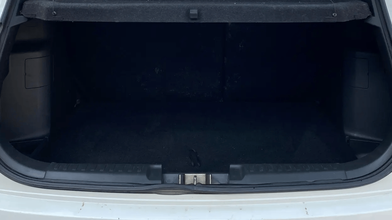 2016 Maruti Vitara Brezza VDI, Diesel, Manual, 65,000 km, Boot Inside