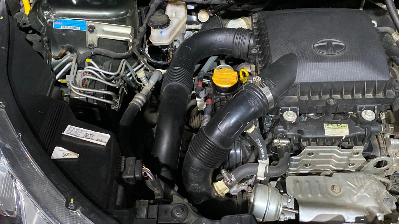 2023 Tata NEXON XZA PLUS SUNROOF PETROL, Petrol, Automatic, 13,380 km, Engine View - Right