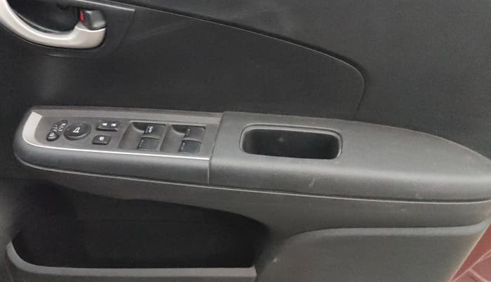 2016 Honda BR-V 1.5L I-VTEC V CVT, Petrol, Automatic, 98,973 km, Driver Side Door Panels Control