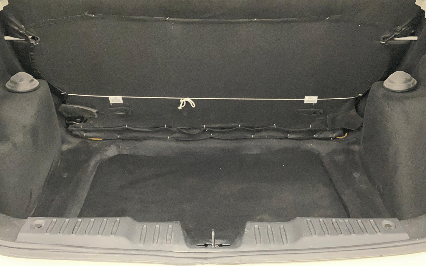2022 Tata ALTROZ XE PLUS PETROL, Petrol, Manual, 18,415 km, Boot Inside