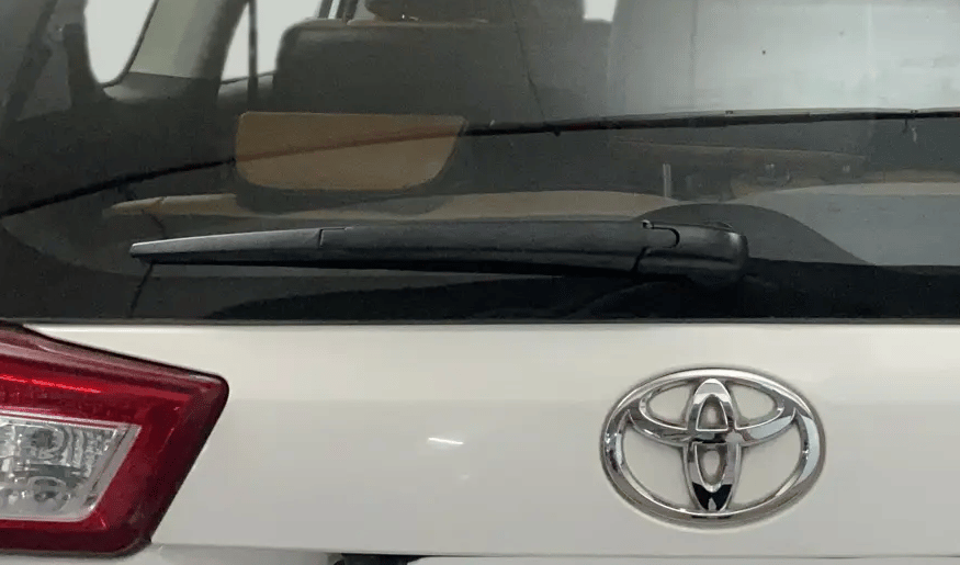 2021 Toyota Innova Crysta 2.4 GX AT 7 STR, Diesel, Automatic, 92,290 km, Rear Wiper