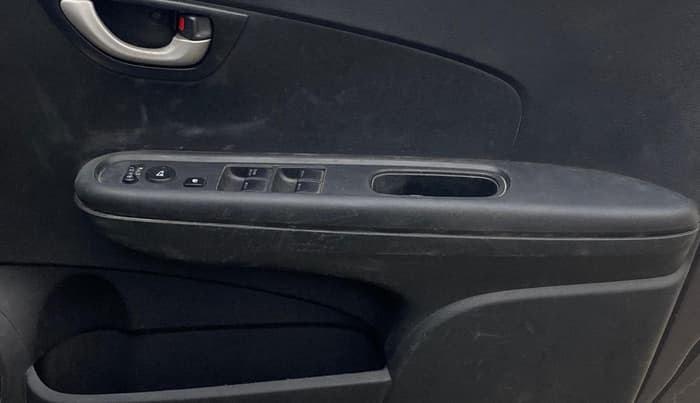 2018 Honda Brio VX AT, Petrol, Automatic, 37,121 km, Driver Side Door Panels Control