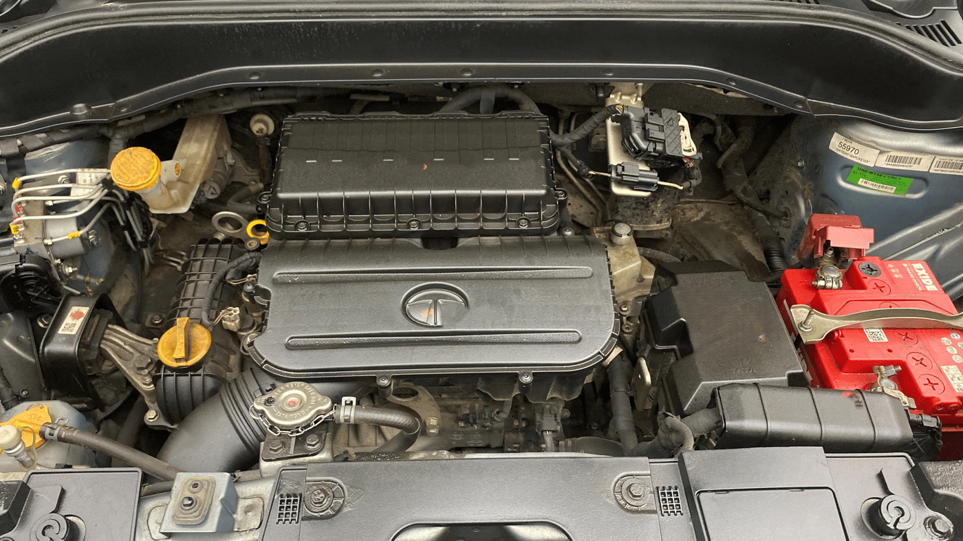 2022 Tata PUNCH CREATIVE  AMT, Petrol, Automatic, 56,088 km, Engine View - Left