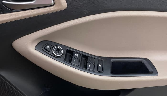 2019 Hyundai Elite i20 SPORTZ PLUS 1.2, Petrol, Manual, 79,054 km, Driver Side Door Panels Control