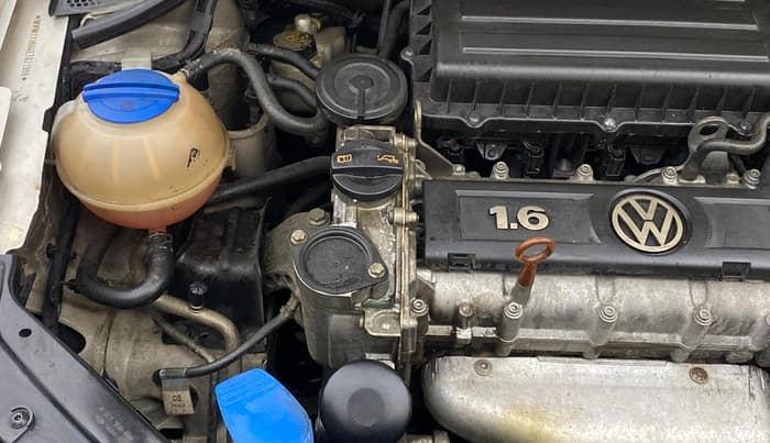 2013 Volkswagen Vento HIGHLINE PETROL AT, Petrol, Automatic, 64,381 km, Engine View - Right