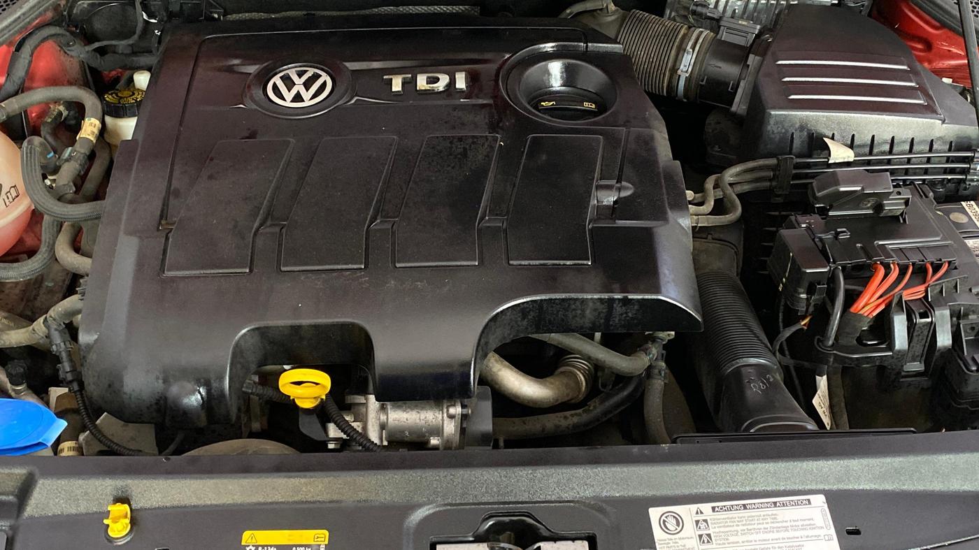 2019 Volkswagen Vento HIGHLINE PLUS 1.5 AT, Diesel, Automatic, 14,719 km, Engine View