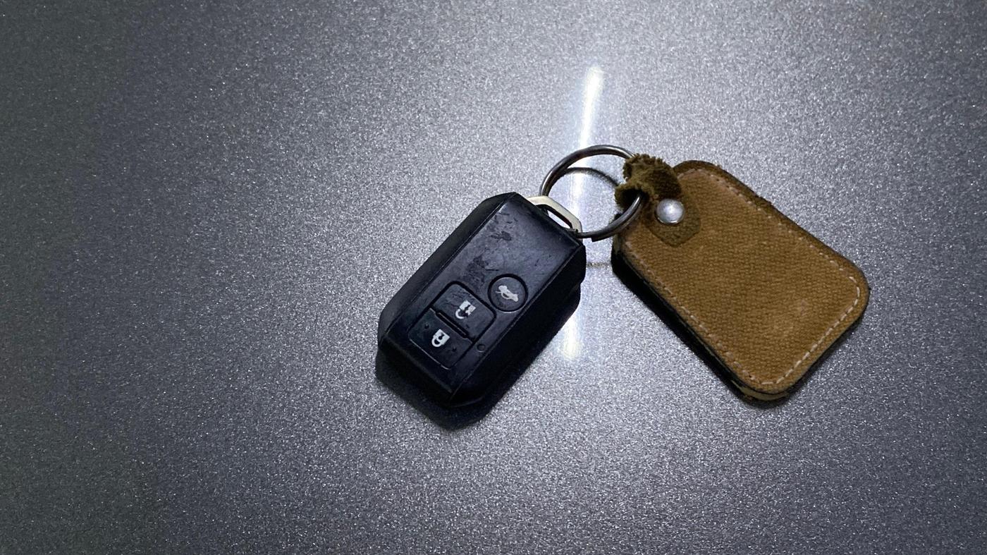 2018 Maruti Dzire ZXI, Petrol, Manual, 10,453 km, Key Close Up