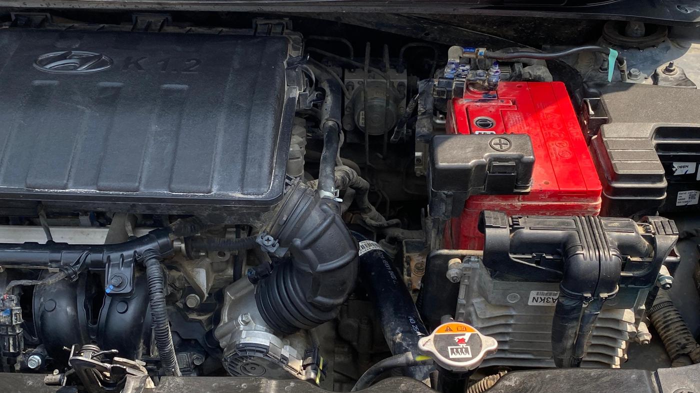 2022 Hyundai GRAND I10 NIOS SPORTZ AMT 1.2 KAPPA VTVT, Petrol, Automatic, 39,076 km, Engine View - Left