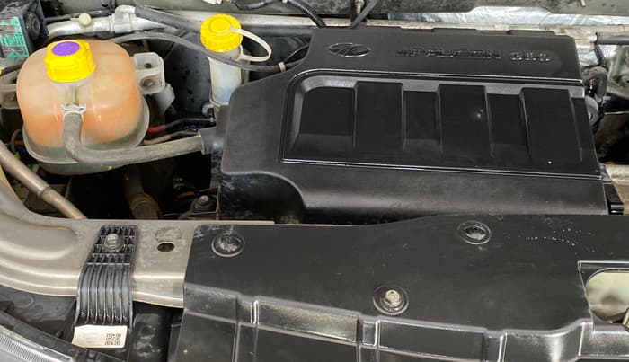 2017 Mahindra Kuv100 K6 6 STR, Petrol, Manual, 27,814 km, Engine View - Right